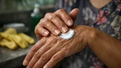 Tangan kering dan kasar? Ini punca sebenar serta cara mudah untuk pulihkan kelembapan